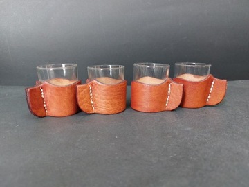 4 x kieliszek w skórzanym uchwycie vintage design