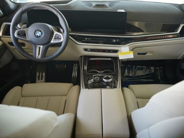 BMW X7 SUV M Facelifting 4.4 M60i 530KM 2025 BMW X7 M60i xDrive Suv 4.4 (530KM) 2025, zdjęcie 6