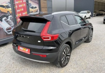Volvo XC40 Crossover Plug-In 1.5 T4 Plug-in Hybrid 211KM 2020 Volvo XC 40 XC40 2.0 HYB Plug-In 211 KM 2020r Warszawa 1.5 211KM, zdjęcie 3