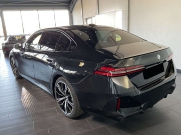 BMW Seria 5 G90-91 2025 BMW Seria 5 540d xDrive Sport Sedan 3.0 (303KM) 2025, zdjęcie 3