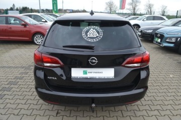 Opel Astra K Sports Tourer 1.4 Turbo 125KM 2019 Opel Astra Sports Tourer z Niemiec,Opłacona, zdjęcie 5