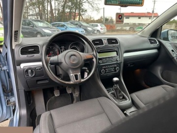 Volkswagen Golf VI Hatchback 5d 1.2 TSI 105KM 2011 Volkswagen Golf 1.2 TSI Team 105KM 2011r, zdjęcie 16