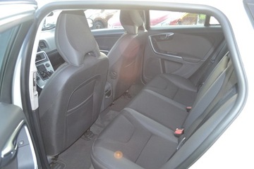 Volvo V60 I Kombi 1.6 T3 150KM 2013 Volvo V60, z Niemiec, OPŁACONY, zdjęcie 9