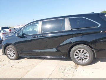 Toyota Sienna III 2026 Toyota Sienna Le 2026 2.5 Benzyna 189KM, zdjęcie 1