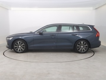 Volvo V60 II  Kombi 2.0 D4 190KM 2019 Volvo V60 D4 2.0, 187 KM, Automat, Skóra, Navi, zdjęcie 2