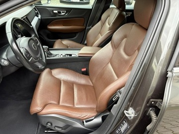 Volvo V60 II  Kombi 2.0 T4 190KM 2020 Volvo V60 2.0 T4 190 KM Automat Skóry Hak FV23%, zdjęcie 9