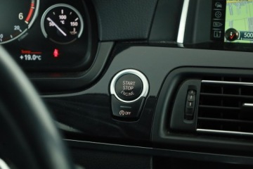 BMW Seria 5 F10-F11 Limuzyna 520d 184KM 2014 BMW 5 520d xDrive, Salon Polska, Serwis ASO, zdjęcie 17