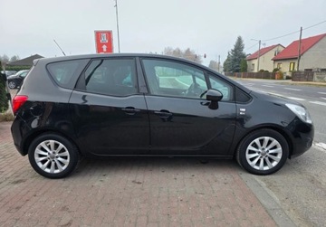 Opel Meriva II Mikrovan 1.4 Twinport ECOTEC 100KM 2012 Opel Meriva 1.4Benzynaladna i zadbana prosto z Niemiec 1.4 Benzyna 100KM, zdjęcie 4