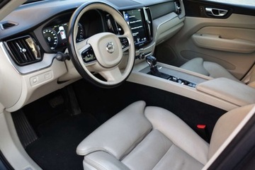 Volvo XC60 II Crossover D4 190KM 2018 Volvo XC 60 Inscription D4 AWD tempomat czujniki skora klima 2stref F, zdjęcie 9