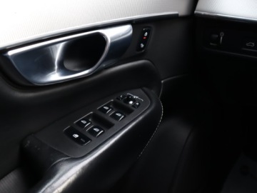 Volvo XC90 II SUV 2.0 D5 235KM 2018 Volvo XC90 D5 AWD, Salon Polska, Serwis ASO, zdjęcie 16