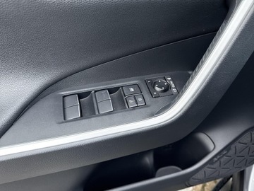 Toyota RAV4 V SUV 2.5 Hybrid Dynamic Force 222KM 2019 Toyota RAV4 2.5 Hybrid Selection 4x4 V (2018-) 2.5, zdjęcie 17