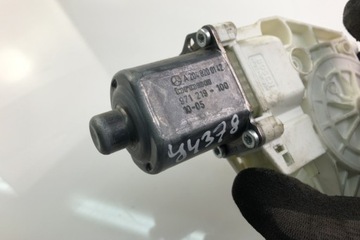 MOTOREK OKNO PŘEDNÍCH PRAVÝCH DVEŘE MERCEDES-BENZ E (W212) A2048200142