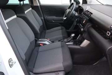 Citroen C3 Aircross  I Crossover 1.2 PureTech 110KM 2019 Citroen C3 Aircross 1.2 PureTech, Salon Polska, zdjęcie 8