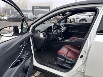 Toyota C-HR I Crossover 1.8 Hybrid 122KM 2018 Toyota C-HR 1.8 Hybrid Selection Toyota C-HR Hybri, zdjęcie 25