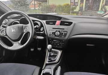 Honda Civic IX Hatchback 5d 1.8 i-VTEC 142KM 2013 Honda Civic Honda Civic IX 2013r 1.8 benzyna 142 KM 1.8 Benzyna 142KM, zdjęcie 14