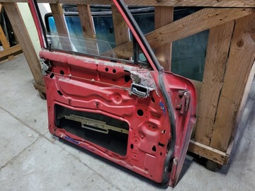 Дверь передняя левая Mercedes 115 W114 W115 передняя