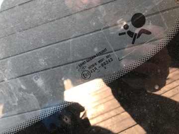 DACIA DUSTER 2012 SKLO (OKNO) PŘEDNÍ ČELNÍ ORIGINÁLNÍ