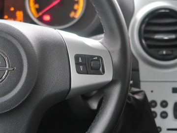 Opel Corsa D Hatchback 1.2 Twinport ECOTEC 85KM 2011 Opel Corsa 1.2, Klima, Tempomat, zdjęcie 16