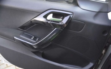 Peugeot 208 I Hatchback 5d Facelifting 1.2 PureTech 110KM 2017 Peugeot 208 Peugeot 208 1.2 Benzyna 110KM, zdjęcie 15