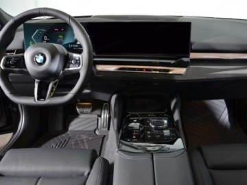 BMW Seria 5 G90-91 2026 BMW Seria 5 540d xDrive Sport Sedan 3.0 (303 KM) 2026, zdjęcie 9