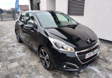 Peugeot 208 I Hatchback 5d Facelifting 1.2 PureTech 110KM 2016 Peugeot 208 Peugeot 208 1.2 Benzyna 110KM, zdjęcie 2
