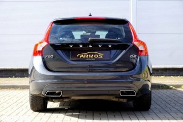 Volvo V60 I Kombi Facelifting 2.0 D4 DRIVE-E 181KM 2014 Volvo V60 Volvo V60 D4 Drive-E Summum 2.0 Diesel 181KM, zdjęcie 13