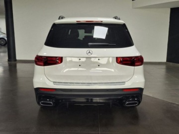 Mercedes GLB SUV 1.3 200 163KM 2025 Od ręki - 200 (163KM) AMG Line | Hak holowniczy + Dach panoramiczny, zdjęcie 4