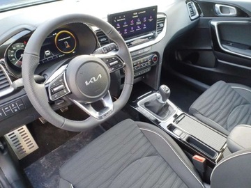 Kia Proceed Shooting Brake Facelifting 1.5 T-GDI 160KM 2023 Kia ProCeed Salon PL 1,5T GDI GT-Line TECAEB 1.5 Benzyna 160KM, zdjęcie 8