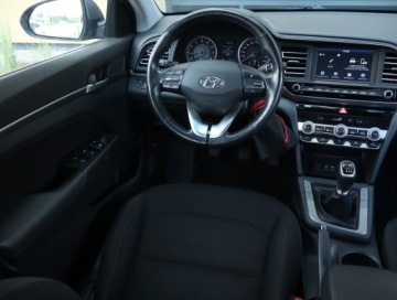 Hyundai Elantra VI Sedan 1.6 MPI 128KM 2018 Hyundai Elantra 1.6 CVVT, Salon Polska, zdjęcie 4