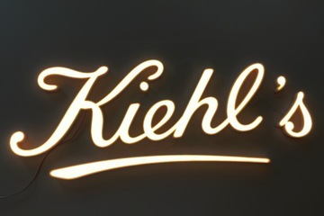 Светодиодная надпись тонкий логотип в форме вывески ДИЗАЙН