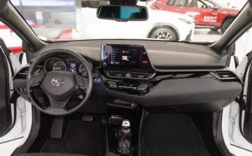 Toyota C-HR I Crossover Facelifting 1.8 Hybrid 122KM 2023 Toyota C-HR 1.8 Hybrid Style 1.8 Hybryda 122KM, zdjęcie 4