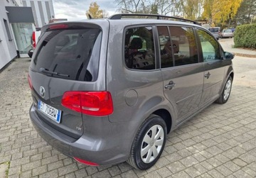 Volkswagen Touran II 1.6 TDI 105KM 2012 Volkswagen Touran 1.6 TDI 7 FOTELI Zero Rdzy Bardzo zadbany 1.6 Diesel, zdjęcie 5