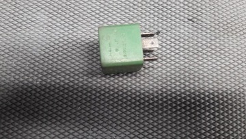 7905522210 RELÉ PEUGEOT CITROEN 4 PIN 106 93R