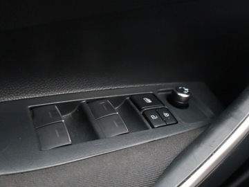 Toyota Corolla XII Sedan 1.5 VVT-i 125KM 2022 Toyota Corolla 1.5 VVT-i, Salon Polska, zdjęcie 16