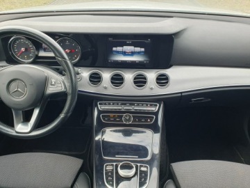 Mercedes Klasa E W213 Kombi 2.0 220d 194KM 2016 Mercedes E 220 2.0d 194KM W213 Automat Raty, zdjęcie 27