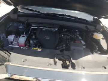 Toyota 2024 Toyota Grand Highlander 2024 2.4L Turbo AWD XLE 2.4 Benzyna 265KM, zdjęcie 11