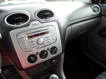 Ford Focus II Coupe-Cabriolet 1.6 Duratec 16V 100KM 2009 Ford Focus Salon Polska Klimatyzacja Abs Alu 1.6 BenzynaLPG 100KM, zdjęcie 16