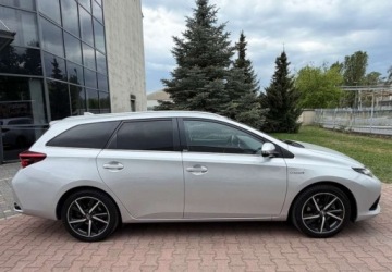 Toyota Auris II Touring Sports Facelifting 1.8 Hybrid 136KM 2017 Toyota Auris Toyota Auris Hybrid 135 Premium 1.8 Hybryda 136KM, zdjęcie 28