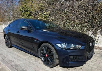 Jaguar XE Sedan 2.0 i4 163KM 2016 Jaguar XE 2.0 Diesel 163KM, zdjęcie 1