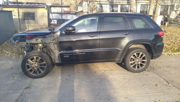 JEEP GRAND CHEROKEE TRAILHAWK WK2 DRZWI TYLNE TYŁ LEWE PXR CZARNA RAMKA