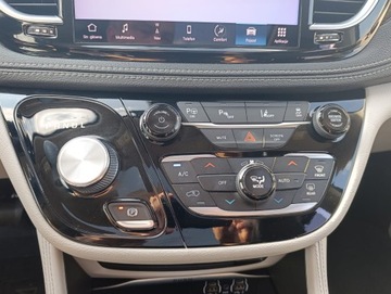 Chrysler Pacifica II 3.6 V6 Hybrid 264KM 2022 pacifica Limited Plug-In Hybrid, Automat, Niski przebieg ,2 X klucz, zdjęcie 21