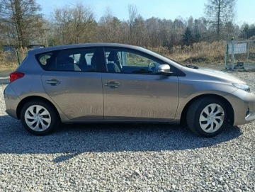 Toyota Auris II Hatchback 5d Dual VVT-i 100 99KM 2013 Toyota Auris Bezwypadkowa, tylko 17000 km, zdjęcie 8