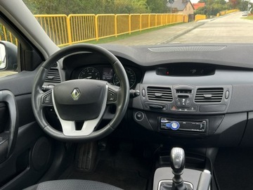 Renault Laguna III Hatchback 2.0 16v 140KM 2007 Renault Laguna Zarejestrowany Benzyna Klima TOP, zdjęcie 8