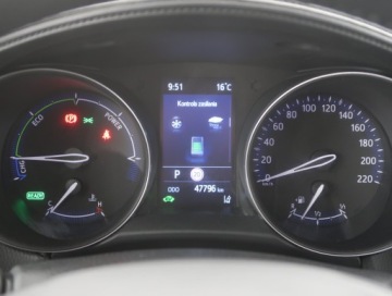 Toyota C-HR I Crossover Facelifting 1.8 Hybrid 122KM 2022 Toyota C-HR 1.8 Hybrid, Salon Polska, zdjęcie 9
