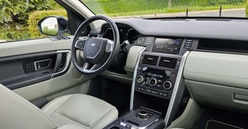 Land Rover Discovery Sport SUV 2.0 Si4 240KM 2019 Land Rover Discovery Sport 4x4/Xenon/Panorama/ Skóra/Meridian/Kamery/Hak, zdjęcie 18