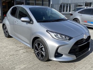 Toyota Yaris IV Hatchback Facelifting 1.5 Hybrid Dynamic Force 116KM 2025 Style 1.5 Hybrid 116KM | Podgrzewane fotele!, zdjęcie 2