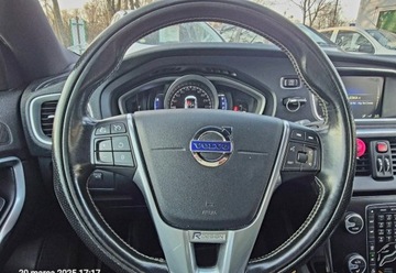 Volvo V40 II Hatchback Facelifting 2.0 D3 150KM 2016 VOLVO V40 R-Desing, zdjęcie 9