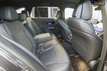 Mercedes Klasa C W206 Kombi 2.0 220d 200KM 2022 Mercedes C 220 AMG Night / 4Matic, zdjęcie 25