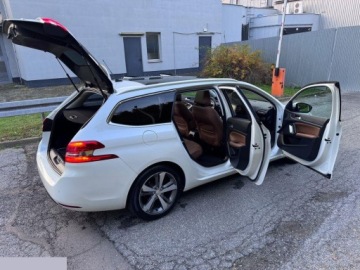 Peugeot 308 II SW 1.6 BlueHDi 120KM 2015 Peugeot 308 1.6 BlueHDi 120 Stop &amp; Start Allure 2015r, zdjęcie 6