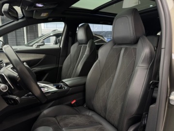 Peugeot 5008 II Crossover Facelifting 2.0 BlueHDi 177KM 2020 Peugeot 5008 GT / 7 osobowy / Hak / Masaż / Panora, zdjęcie 9